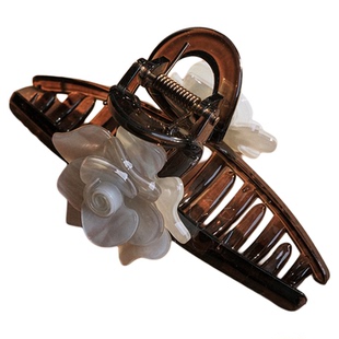 绝美山茶花2025新款网红抓夹大号发量大高级感后脑勺气质鲨鱼夹女