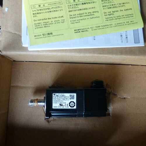 议价安川SGMJV-08ADL21、04ADL21、02ADL21、SGMMS-01ADC6S伺服电