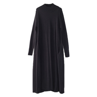 2025秋冬季新款原创毛衣高领宽松大码蝙蝠袖针织棉黑色连衣裙袍子