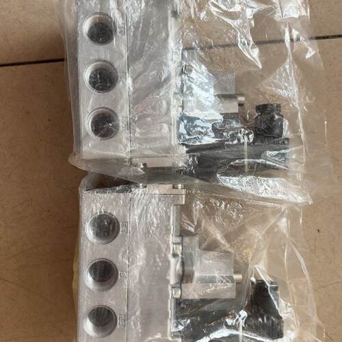议价CKD电磁阀集成带单4F510-M2
