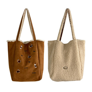 秋冬新款可爱复古刺绣女学院风大容量羊羔毛百搭学生上课单肩包