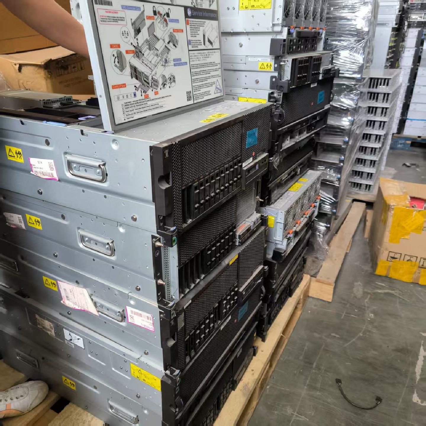 IBM Power S824服务器 900W电源 数据中心设备图片