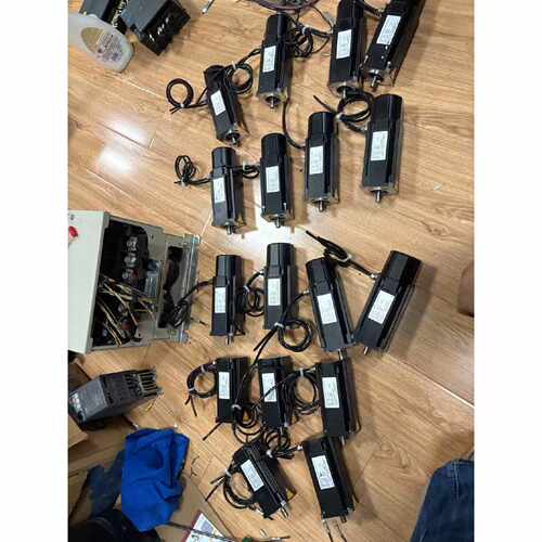 【议价-可维修】 AKM23C-ACC2R-00 AKM23D-ACC2R-0 /均有货