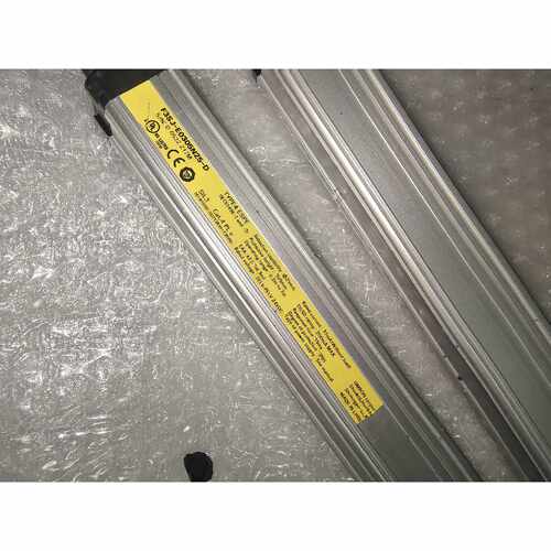 议价可维修欧姆龙安全光幕F3SJE0305N25DL实物拍