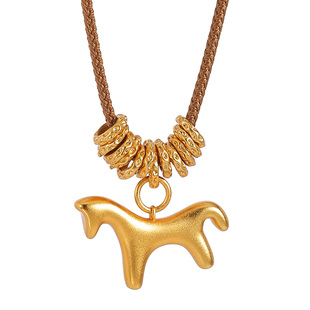 马上有钱毛衣挂饰项链女款2026新款轻奢高级感秋冬马年本命年项链