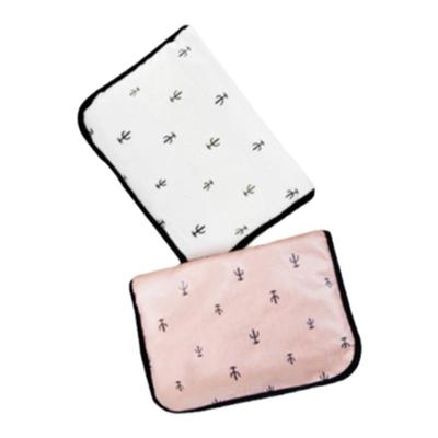 minnow宝宝婴儿围兜吃饭围裙防水防脏围兜儿童罩衣反穿无袖夏季