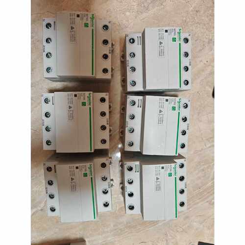 〔议价-可维修〕工地余料 施耐德EZ7GQ过欠压保护器 63A 4P 工程