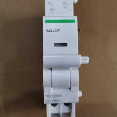议价原装施耐德微断附件 分励脱扣器带状态指示接点  IMXOF 100-4