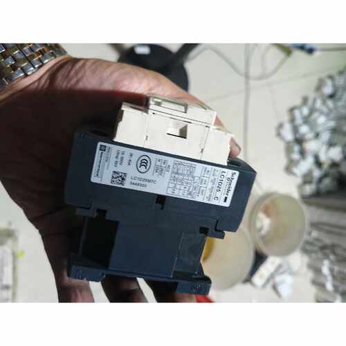 议价施耐德接触器LC1D25M7C有43个，线圈电压AC220V