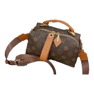 优草坊女包新款网红爆款高级感复古小众拉链小方包简约单肩斜挎包