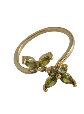 法式复古清新精致橄榄绿锆石戒指