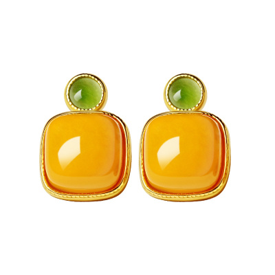 宫里上新金润呈吉天然蜜蜡耳钉