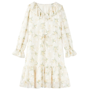 秋水伊人甜美休闲荷叶边领碎花连衣裙2026年春季新款女雪纺收腰裙