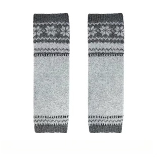 费尔岛美拉德袜套新款圣诞小鹿雪花图案冬季加厚羊毛辣妹堆堆袜女