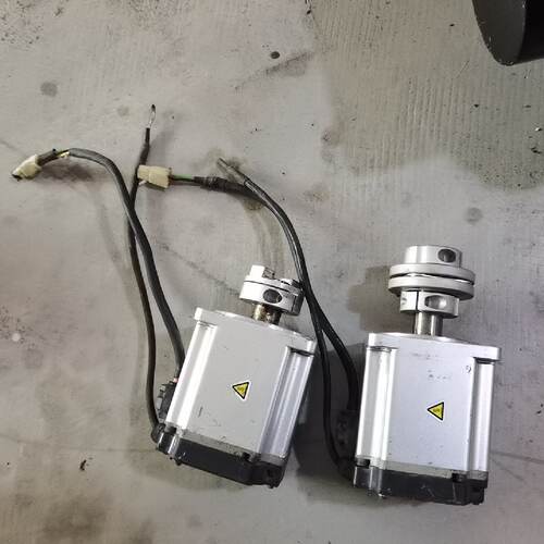溢价-MHMF082L1U2M 电机实物图 功能正