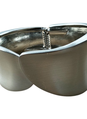 错位设计手镯个性轻奢