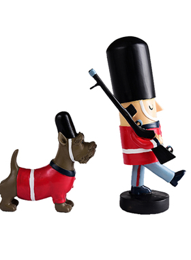 摆设英国卫兵样板房礼物酒柜摆件