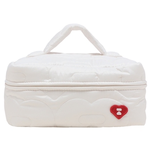 APEE配饰刺绣心型标绗缝化妆包F286A5P