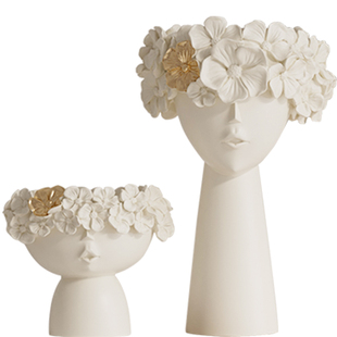 高级感创意雕塑艺术人物摆件现代轻奢新居软装客厅电视柜装饰品