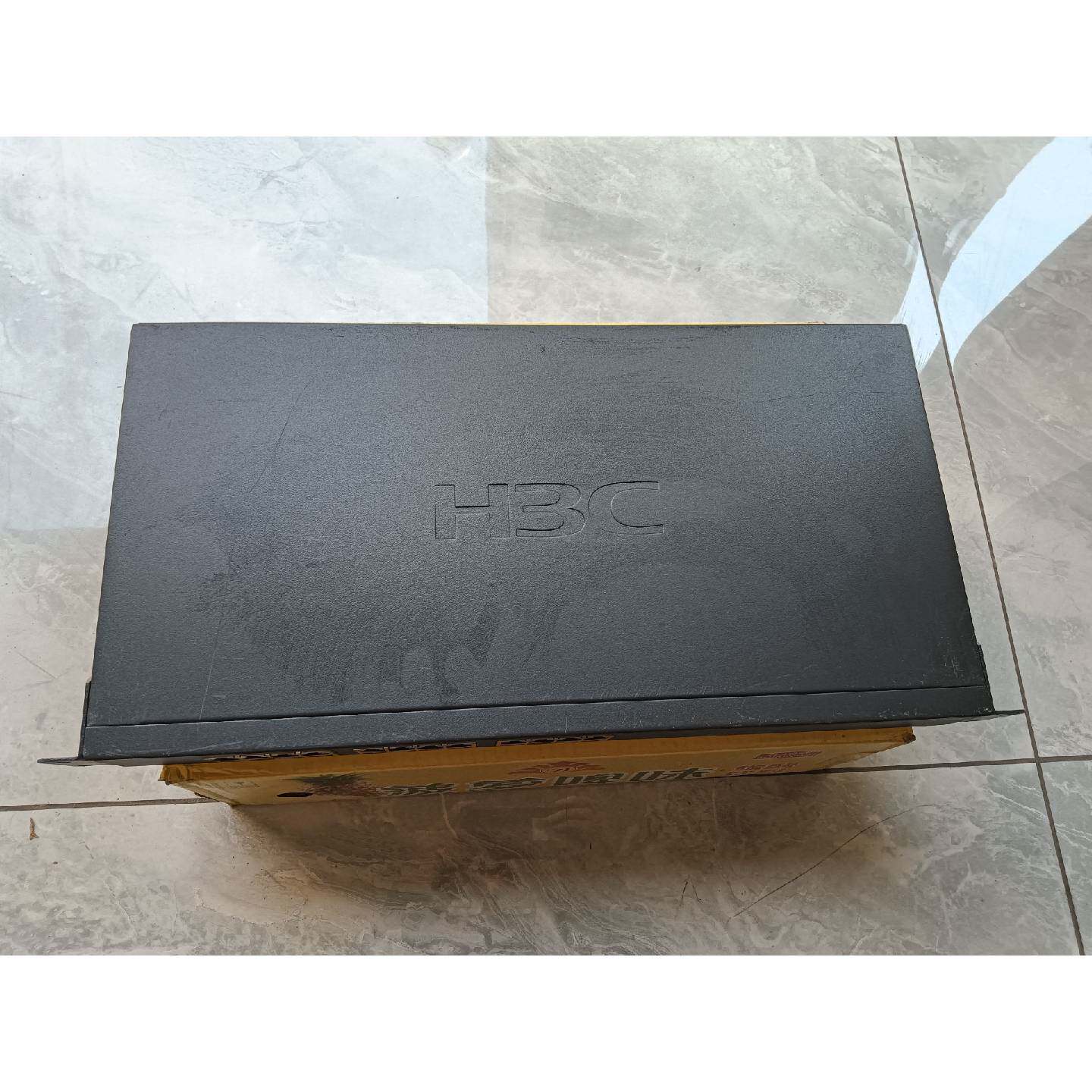H3C S1024R 24口以太网交换机，铁壳，功能正常，插&mdash;议价