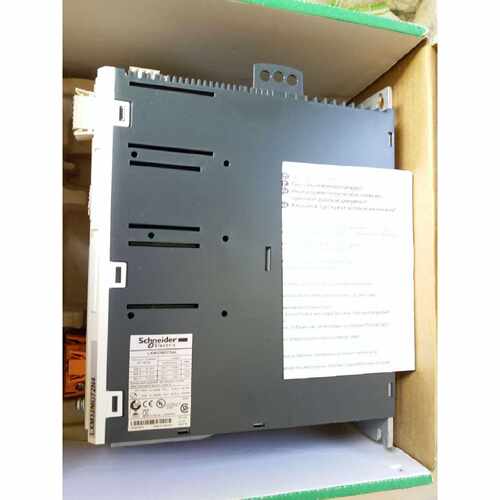 议价施耐德LXM32伺服驱动LXM32CD30M2全新正品质保一年