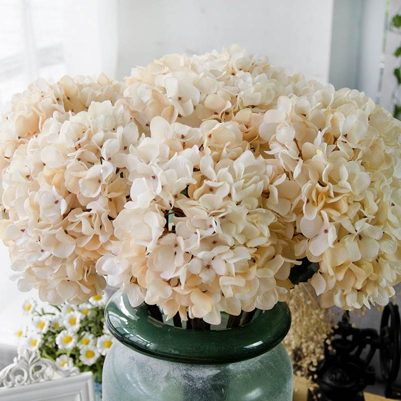 厂家直销欧式花束批发单支花艺美花假婚庆装饰油画陈橱窗绣球