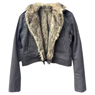 DETW 25AW*水泥灰座山雕铆钉装饰斜拉链修身短款毛领质感加厚外套