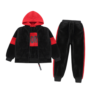 童装2021新款帅气男孩运动衣服