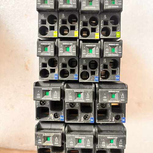 议价Nader良信NDB6AZ-63H刀片式断路器，直流80V维修