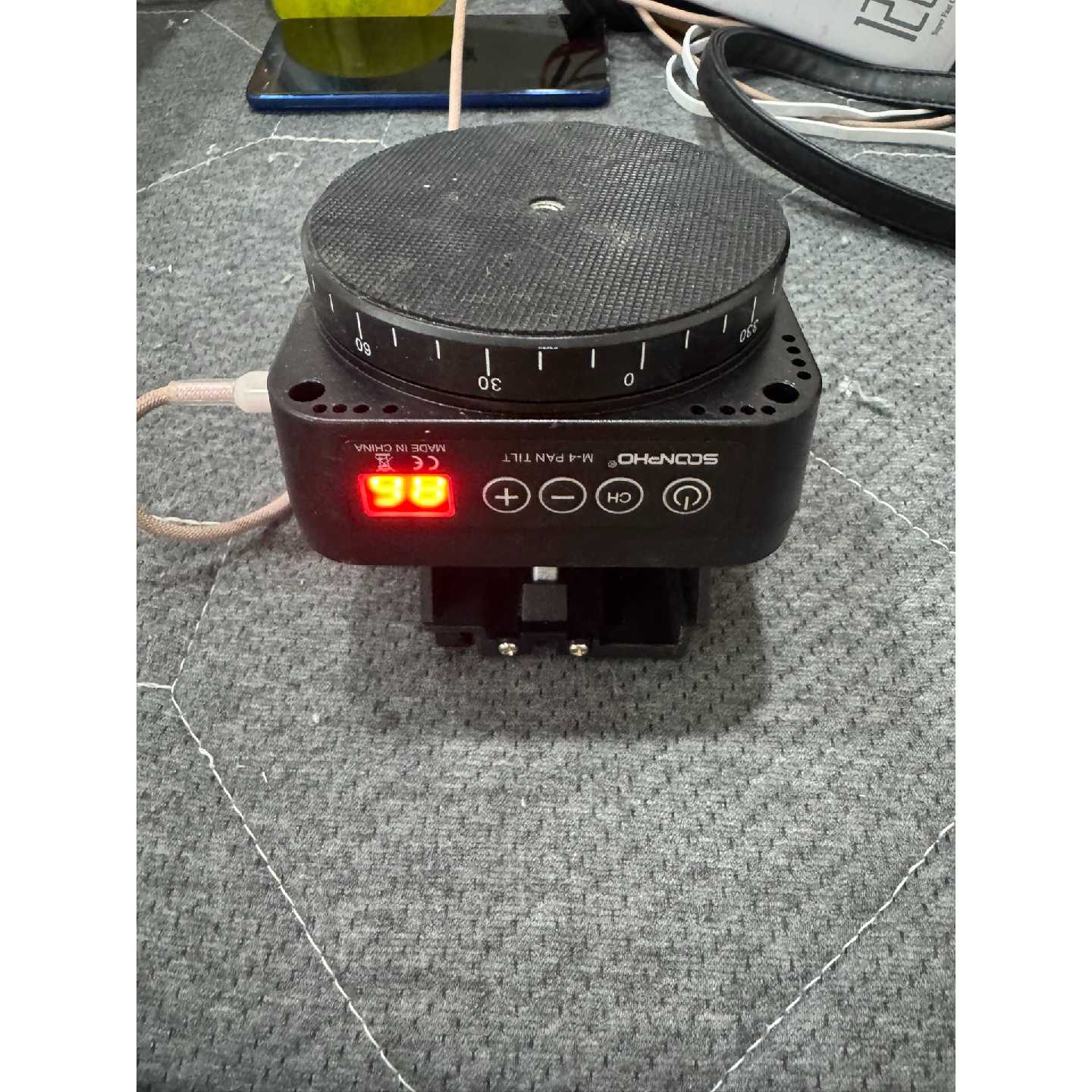 议价苏奔SCONPHO M4电动云台，带数显屏，水平360旋转图片