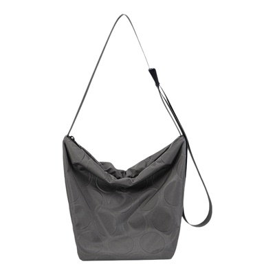 八妹311轻便简约通勤单肩斜挎包