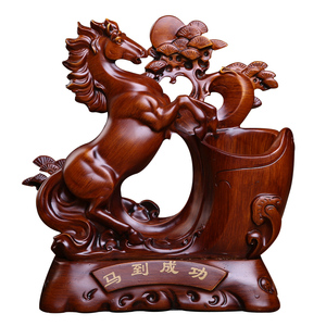 树脂笔筒教师节礼物办公室马摆件