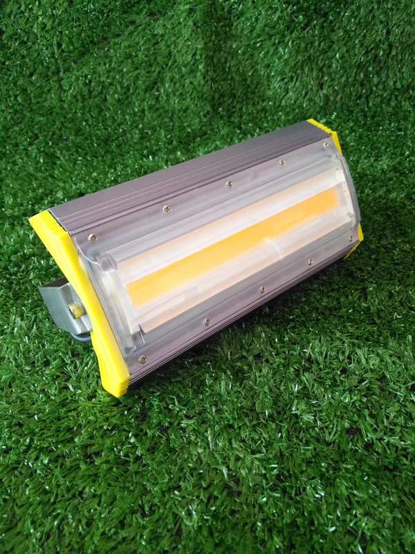 led投光灯射灯室外户外投射照明广告防水50w100W照树30w金黄 绿色