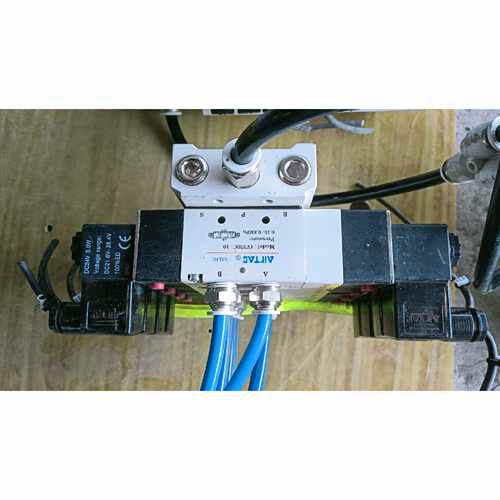 询价-电磁阀4V130C06有一组6片1一片4