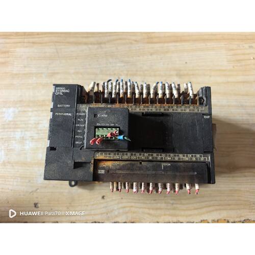 PLC CP1L-M40DR-A 成色如图 图片实物询价