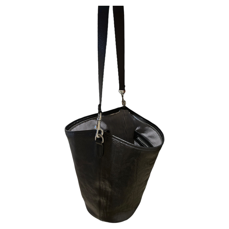 慵懒风格调水桶包 头层树膏植鞣牛皮极简休闲牛皮女包 特