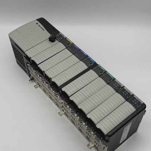 ALLENBRADLEY 10 SLOT Rack 1756A10 B mit diversen Modulen