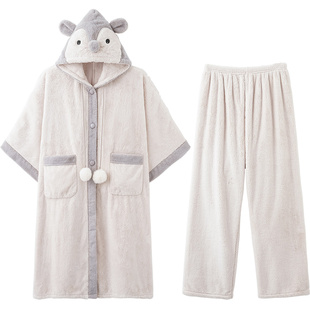 思莉太太珊瑚绒睡袍女款2025新款冬季加厚冬天斗篷可外穿披风睡衣