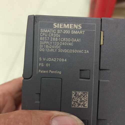 6ES7288-1CR30-0AA1有一个，95新，包好包邮