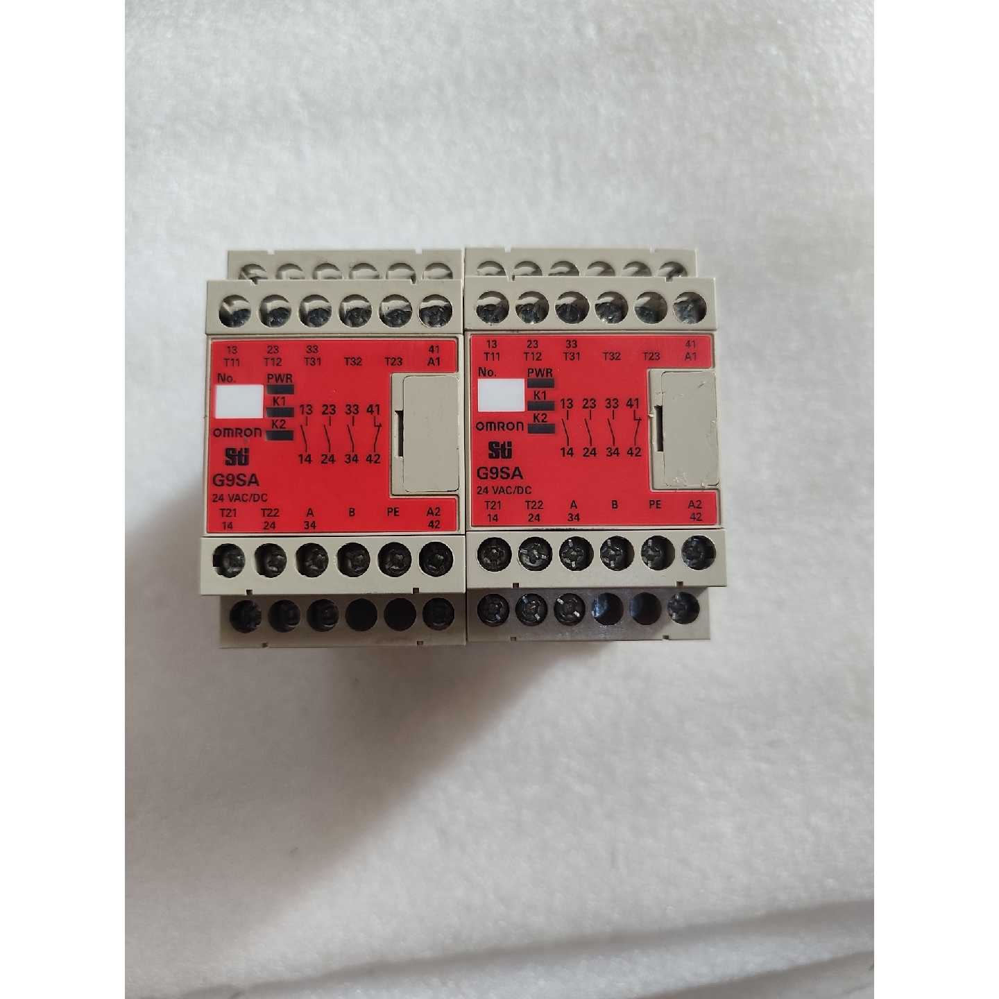 工程剩余全新正品欧姆龙G9SA-301安全继电器,24V A