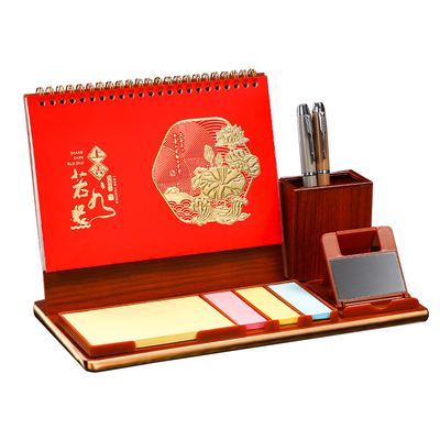 2026年木质多功能笔筒台历定制