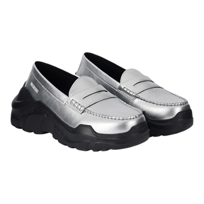 【联名款】WE11DONE25秋冬银色女款流行乐福鞋简约通勤尖头鞋