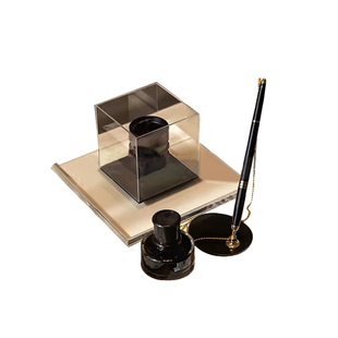 一匚 现代创意书桌写字板钢笔软装摆件 酒店样板间书房桌面装饰