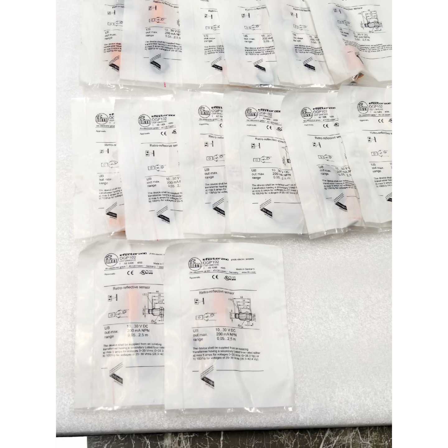 议价可维修易福门传感器OGP102