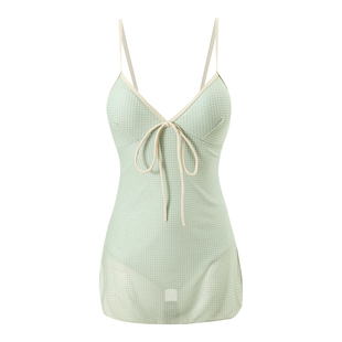 一点心事-W小调连体遮肚显瘦高级感纯欲露背游泳衣温泉海边泳装女