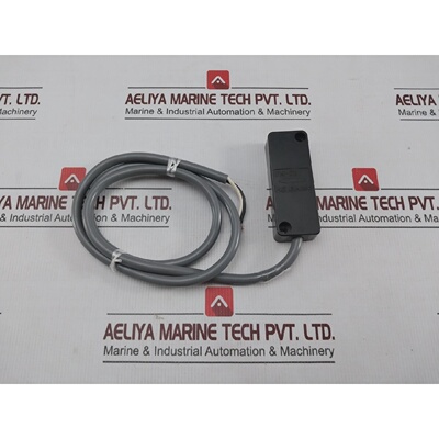 Fuji Electric PM2S Magnetic Proximity Switch 1Meter