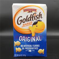Cheddar Goldfish Baked Snack Crackers goldfish cheese and cheese-flavored cookies thumbnail 2