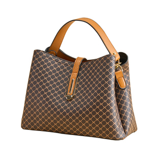 母亲节礼物实用送妈妈婆婆丈母娘生日适合送50岁募股包包高档礼盒