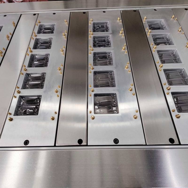 浙江厂家 全自动挂卡机吊卡泡罩包装机 铝塑纸塑泡罩吸卡包装机