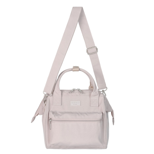 Qminica新款手提斜挎双肩包防水包包女生多用时尚大容量休闲亲子